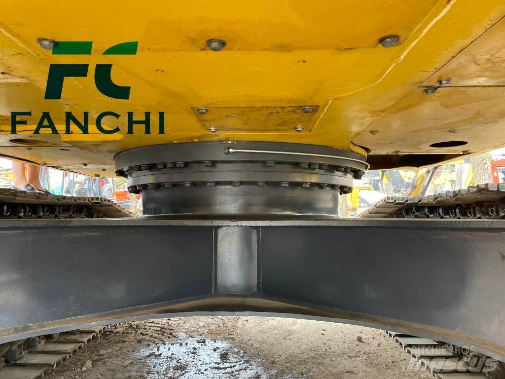 Komatsu PC 240 Гусеничні екскаватори