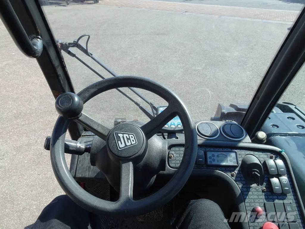 JCB TLT35D Телескопічні навантажувачі
