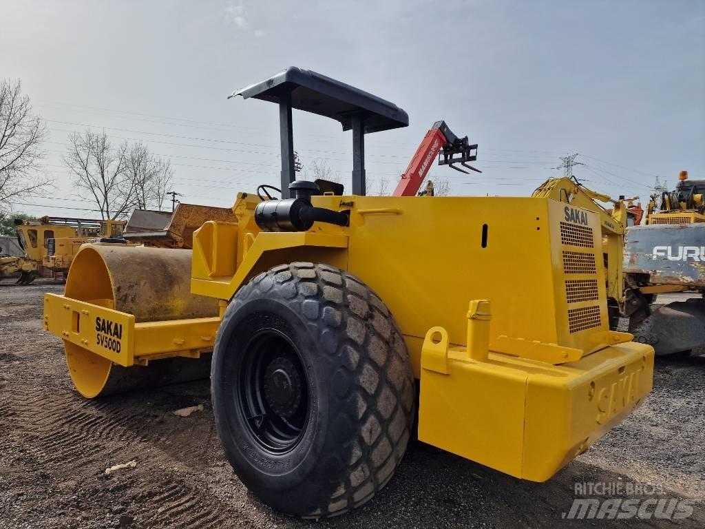 Sakai SV 500 Грунтові котки