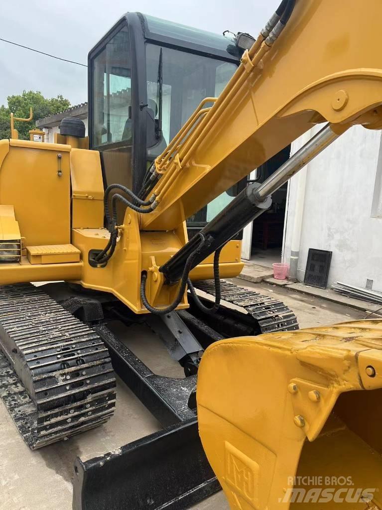 CAT 306d Гусеничні екскаватори