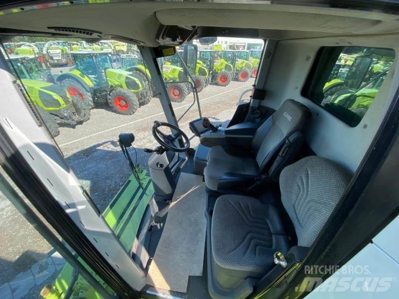 CLAAS LEXION 740 Зернозбиральні комбайни
