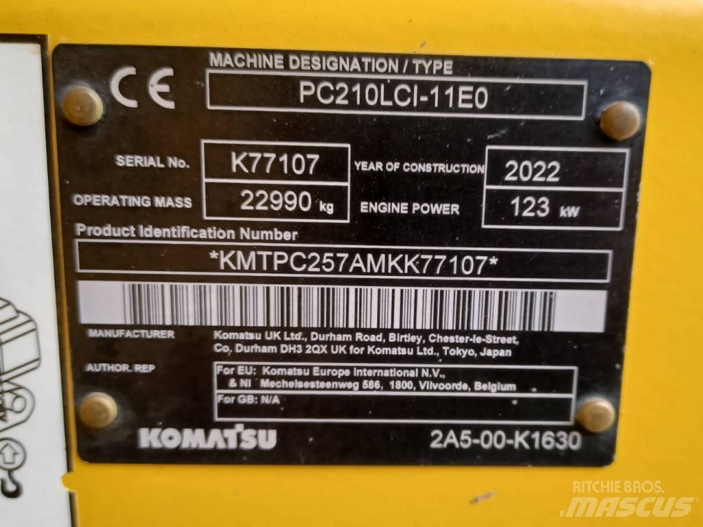 Komatsu PC210LCi-11 Гусеничні екскаватори
