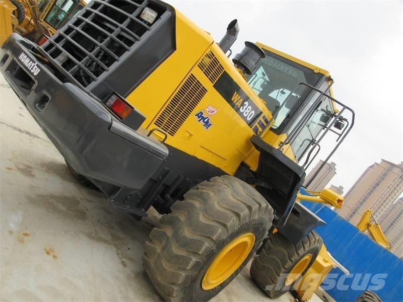 Komatsu WA 380 Фронтальні навантажувачі