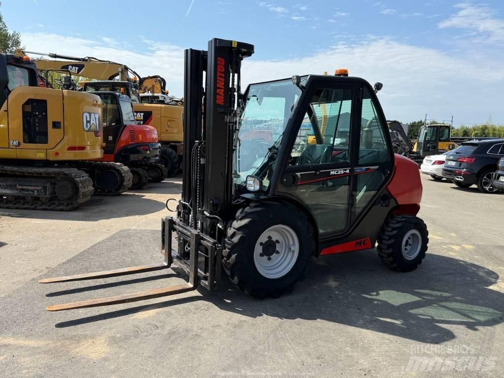 Manitou MC 25 Навантажувачі підвищеної прохідності