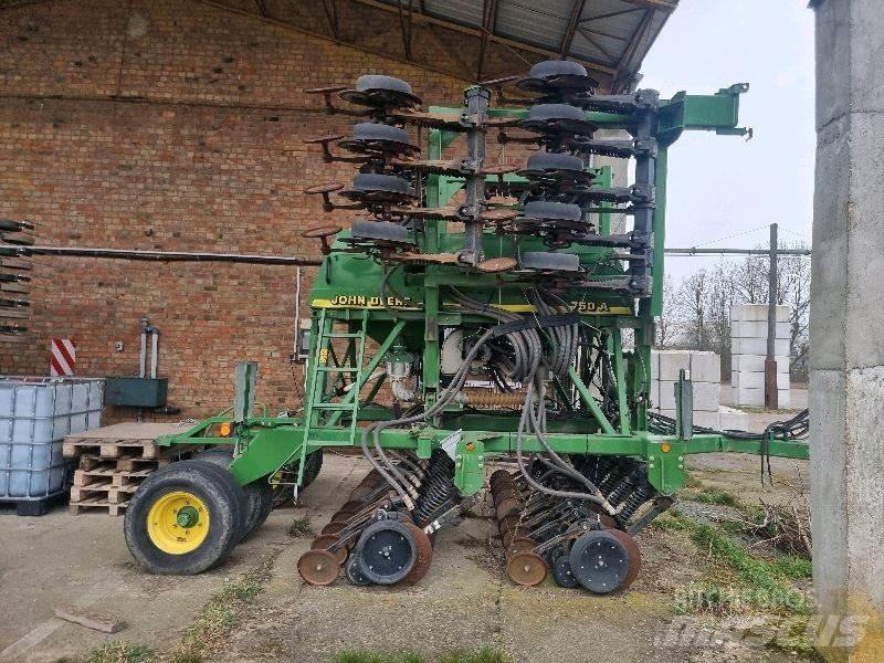 John Deere 750A Сільгосптехніка - Інші