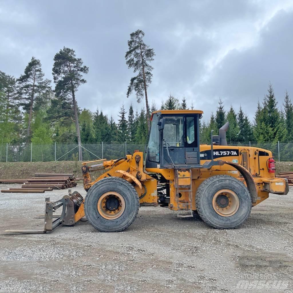 Hyundai HL 757-7 A Фронтальні навантажувачі