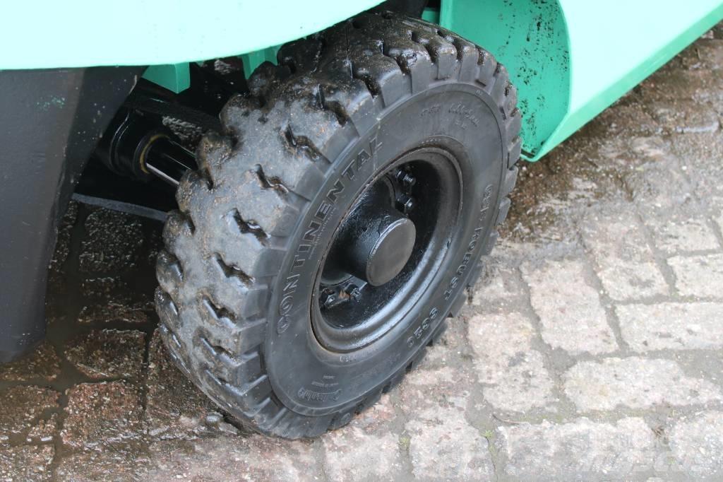 Mitsubishi DFD25NT Дизельні навантажувачі