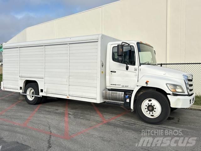Hino 338 Вантажівки для доставки напоїв