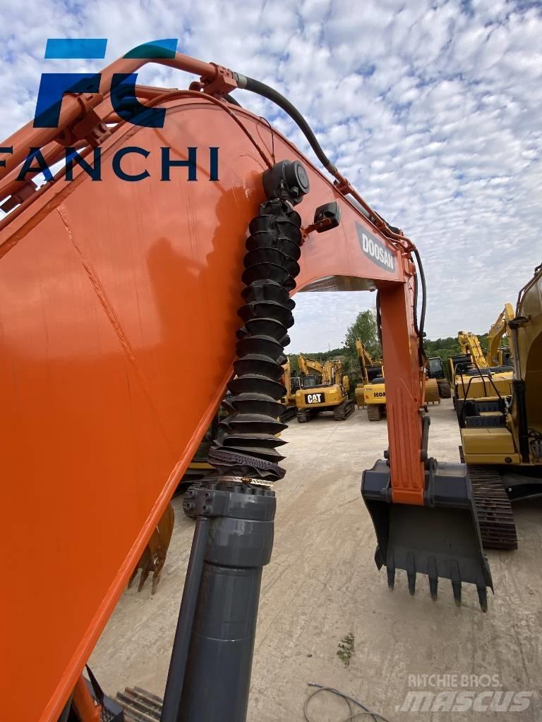 Doosan DX 340 LC Гусеничні екскаватори