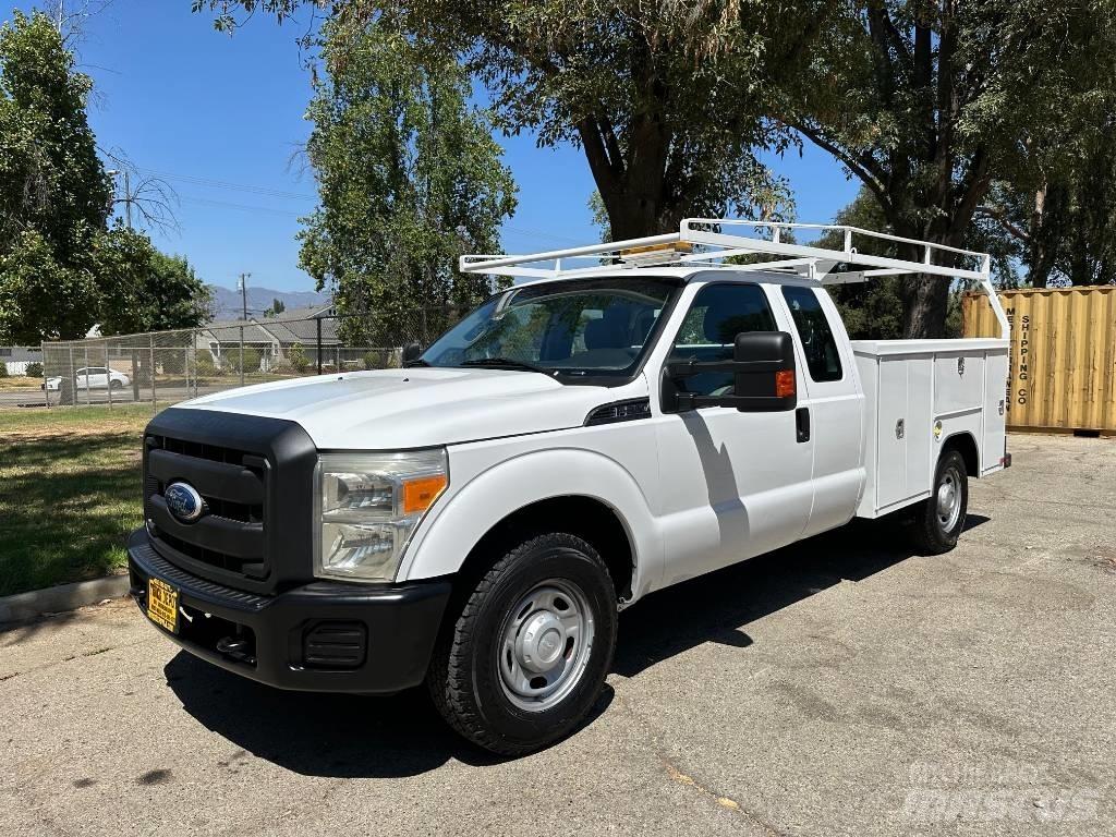 Ford F 250 SD Пікапи / Бічне розвантаження