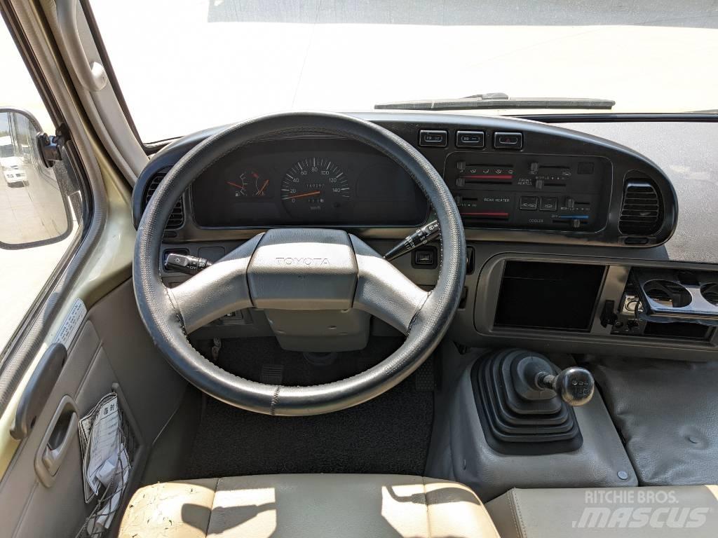 Toyota Coaster Bus Мікроавтобуси