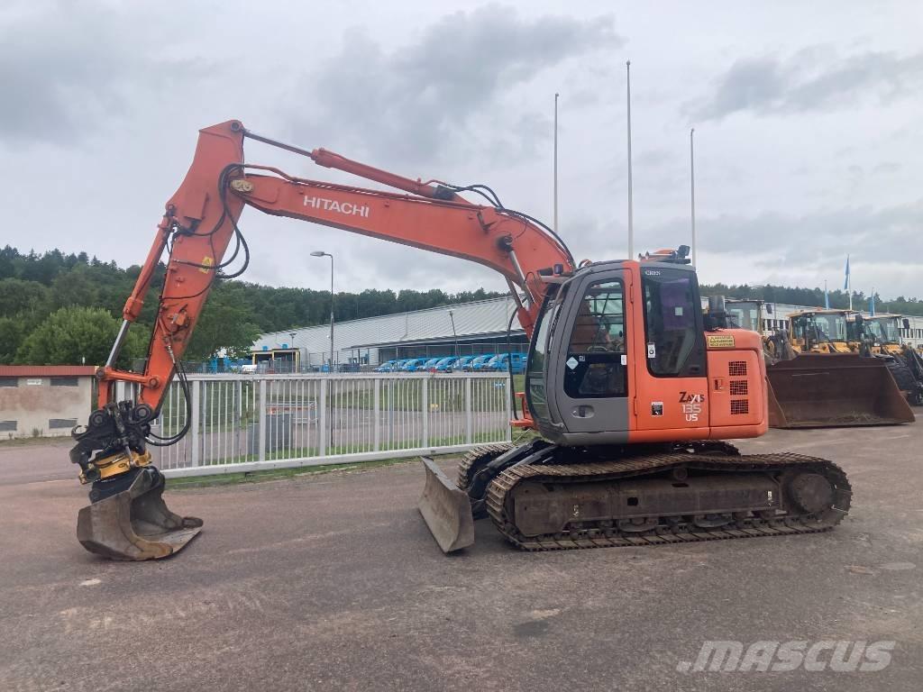 Hitachi ZX 135 US Гусеничні екскаватори
