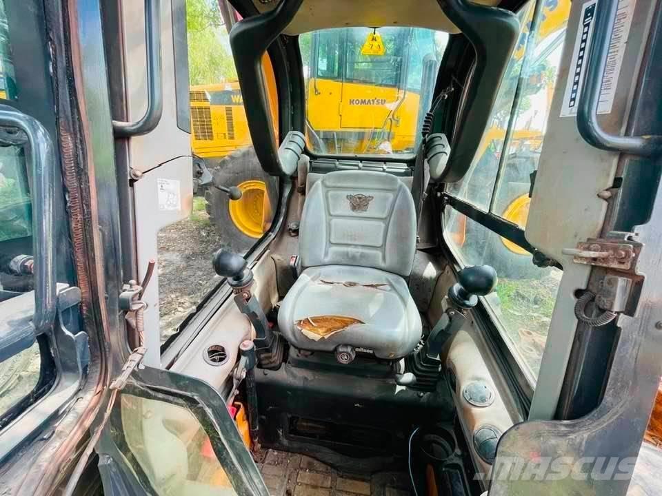 CASE SR 250 Міні-навантажувачі