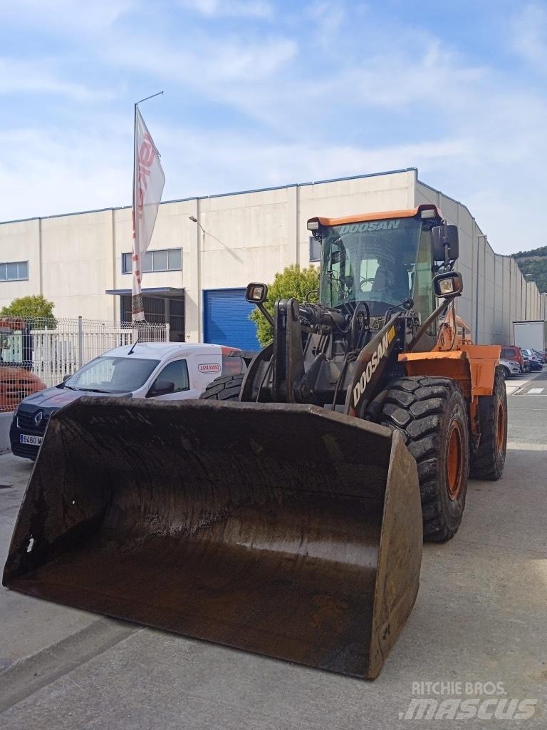 Doosan Dl250-5 Фронтальні навантажувачі