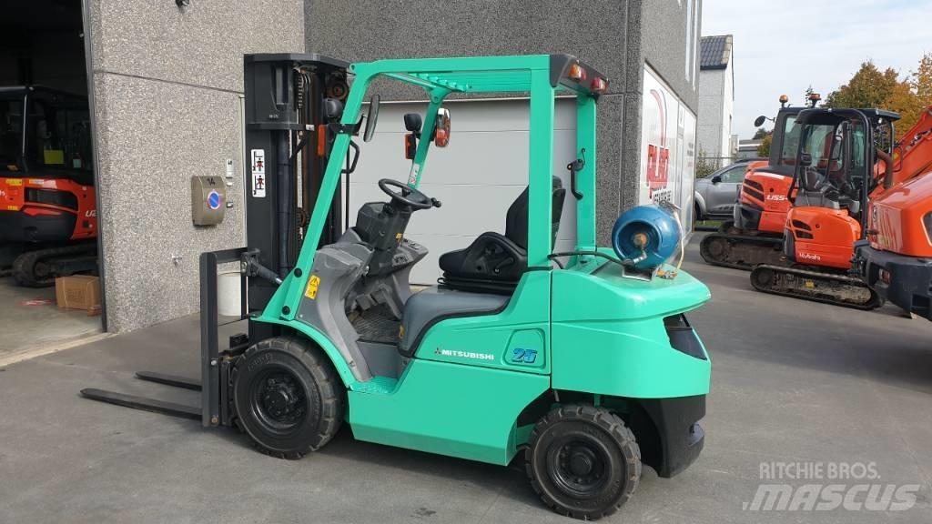 Mitsubishi FGE25NT Газові навантажувачі