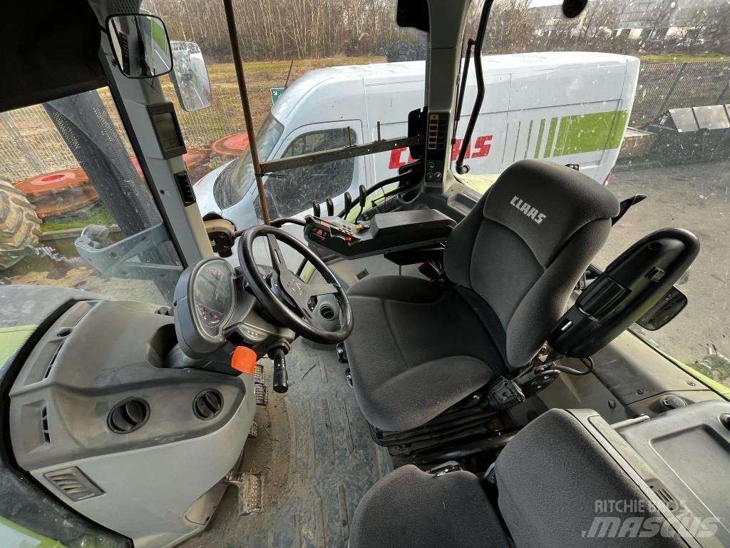 CLAAS Arion 650 Трактори