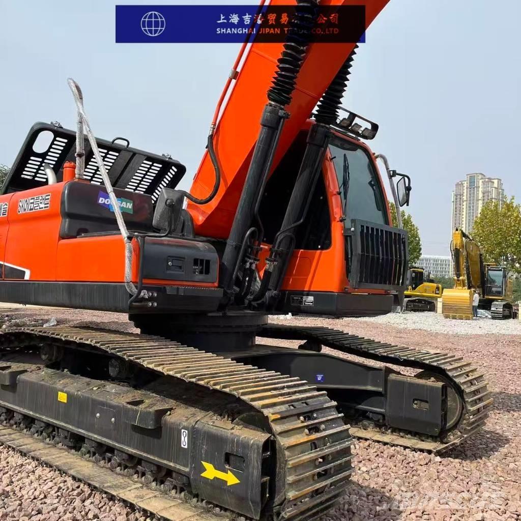 Doosan DX 225 Гусеничні екскаватори