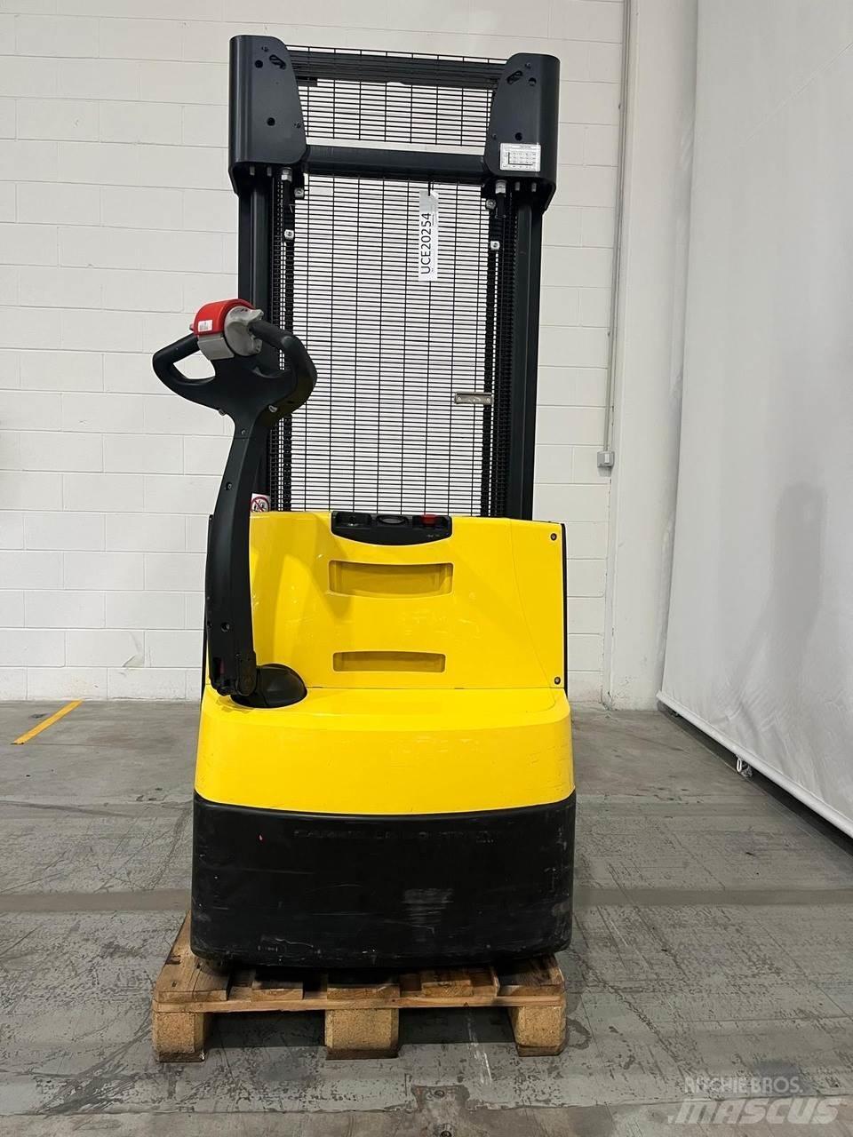 Hyster S1.2 Ручний візок