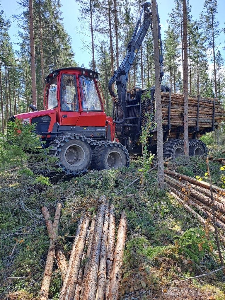 Komatsu 845 Форвардери