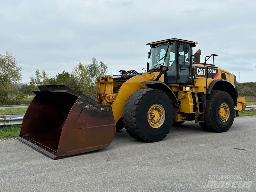CAT 980M Фронтальні навантажувачі