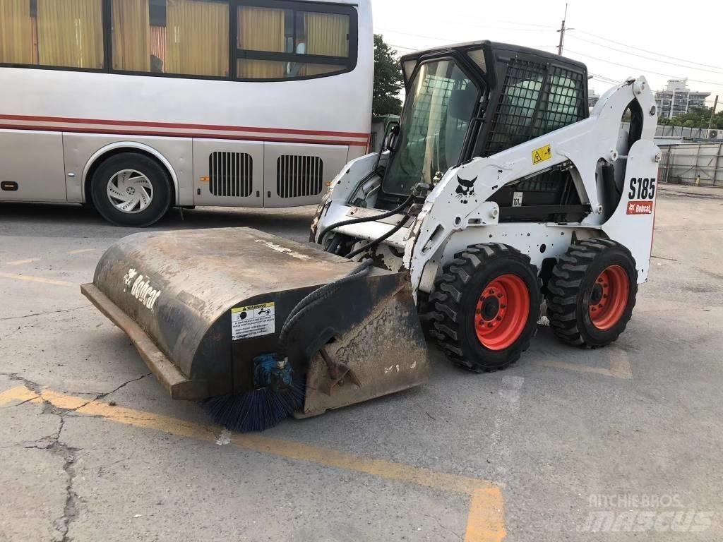 Bobcat S185 Міні-навантажувачі