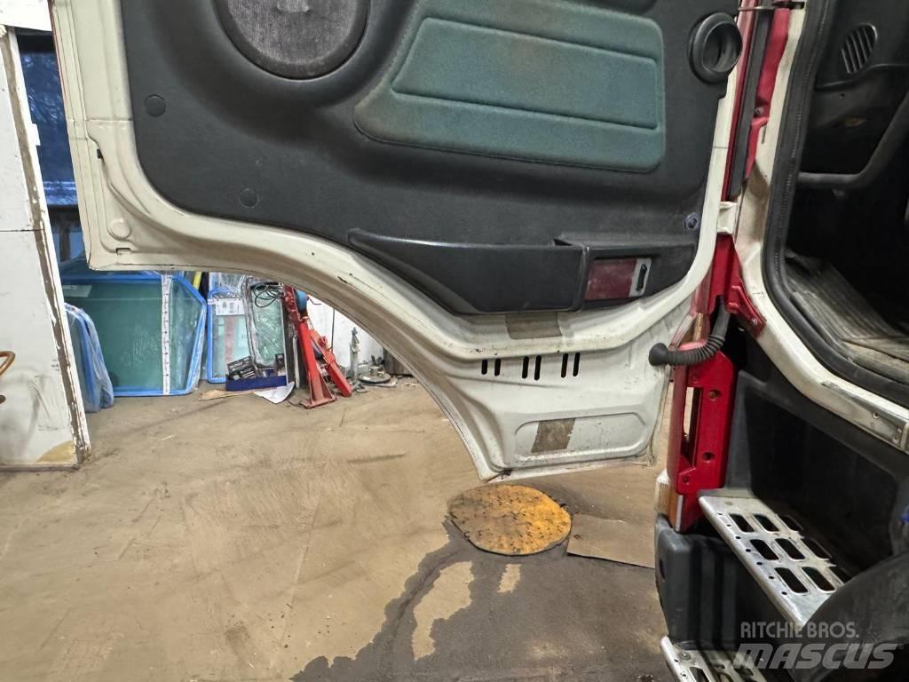 Volvo fm12 Вантажівки з гаковим підйомом