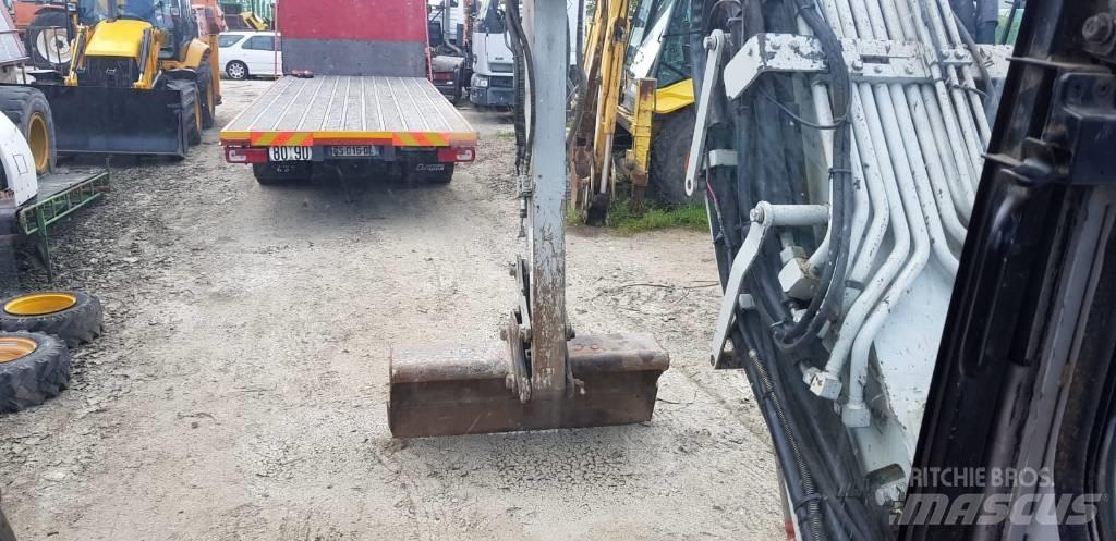 Takeuchi TB180 Інше обладнання для вантажних і землекопальних робіт