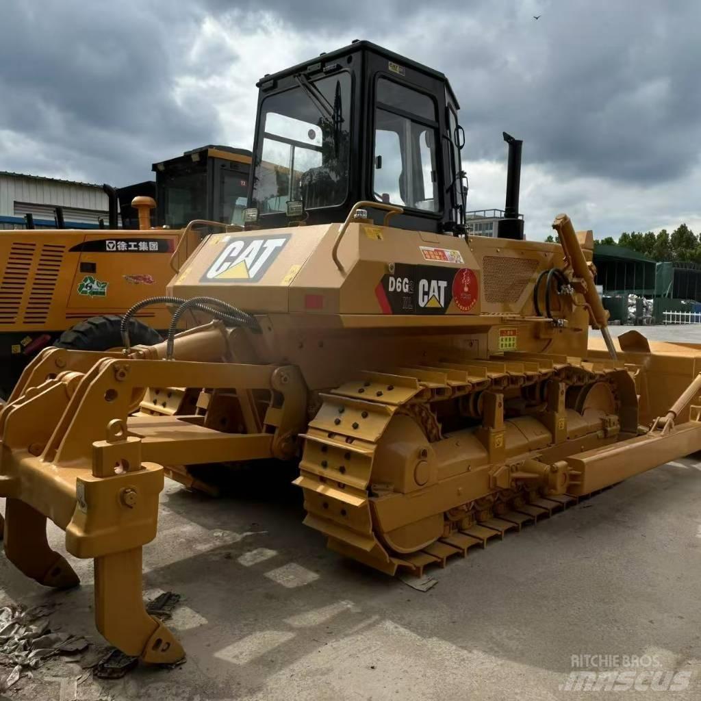 CAT D 6 G Гусеничні бульдозери