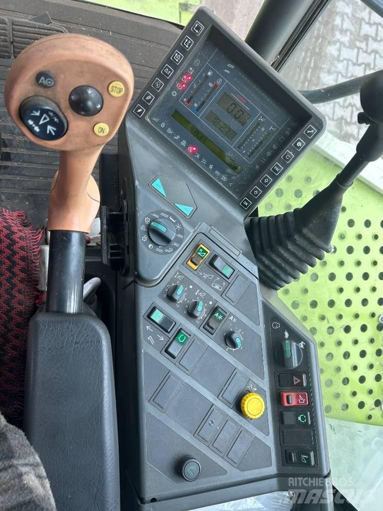 CLAAS Lexion 460 Зернозбиральні комбайни