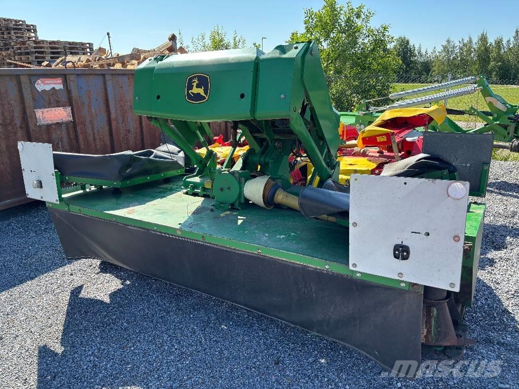 John Deere 131 Косилки-формувачі