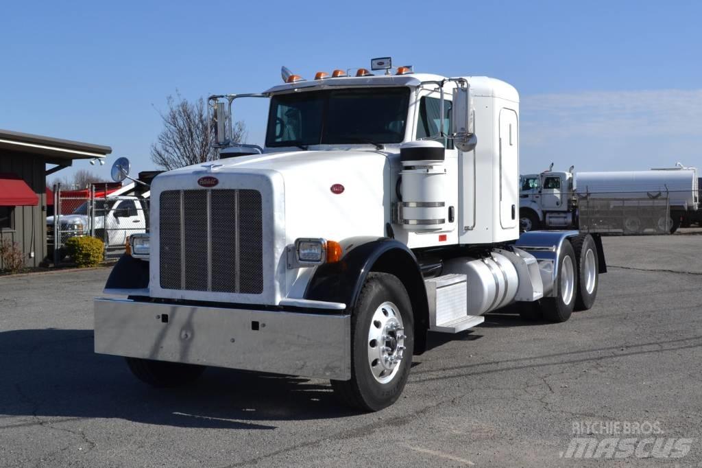 Peterbilt 367 Тягачі