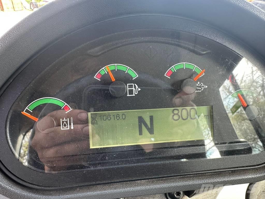 CAT 930 Фронтальні навантажувачі