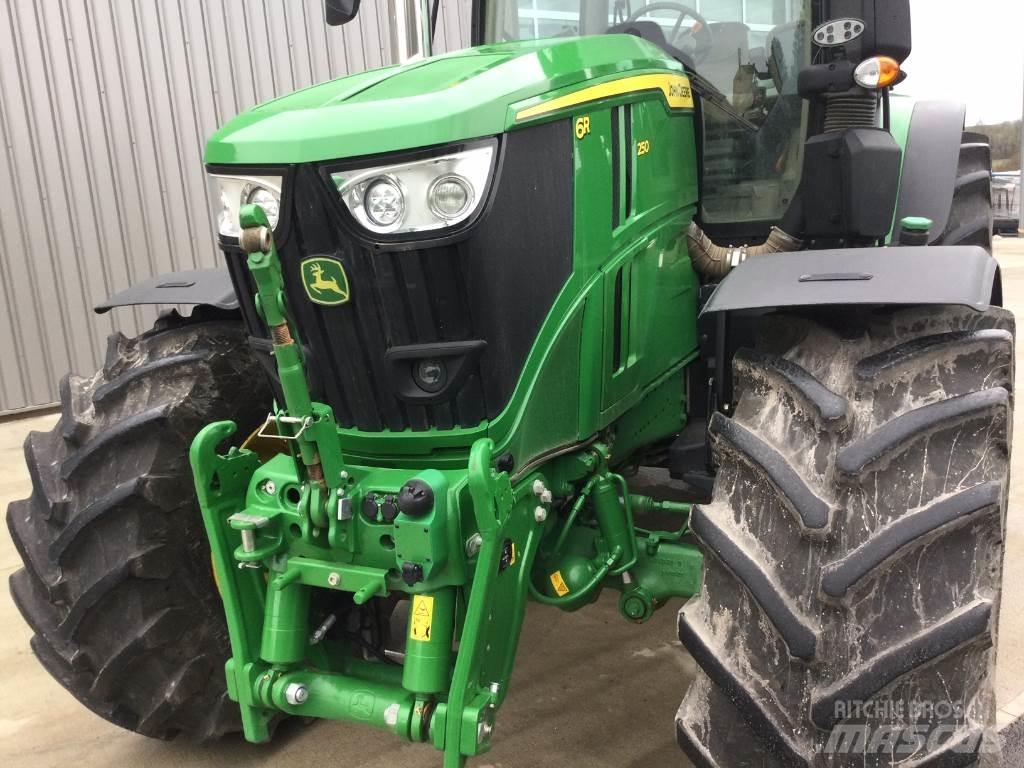 John Deere 6R250 Трактори