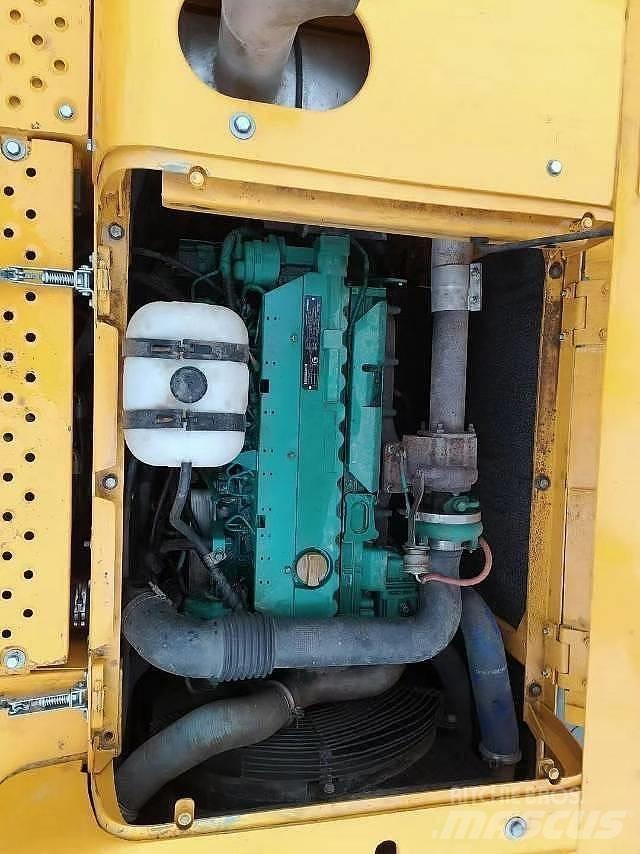 Volvo EC 210 Середні екскаватори 7т. - 12т.