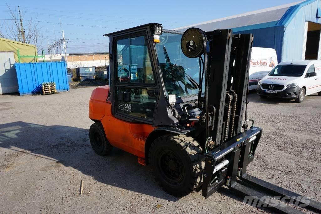 Toyota 42-7FD40 Дизельні навантажувачі