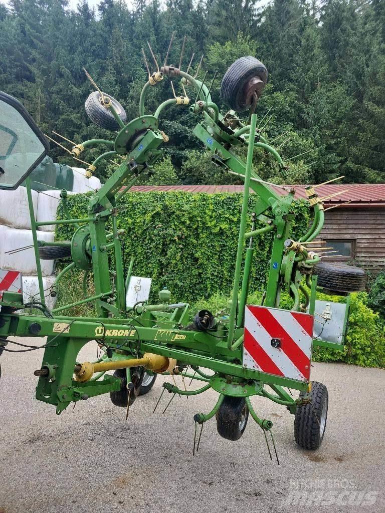Krone KWT 7.82 Граблі і сінозворушувачі