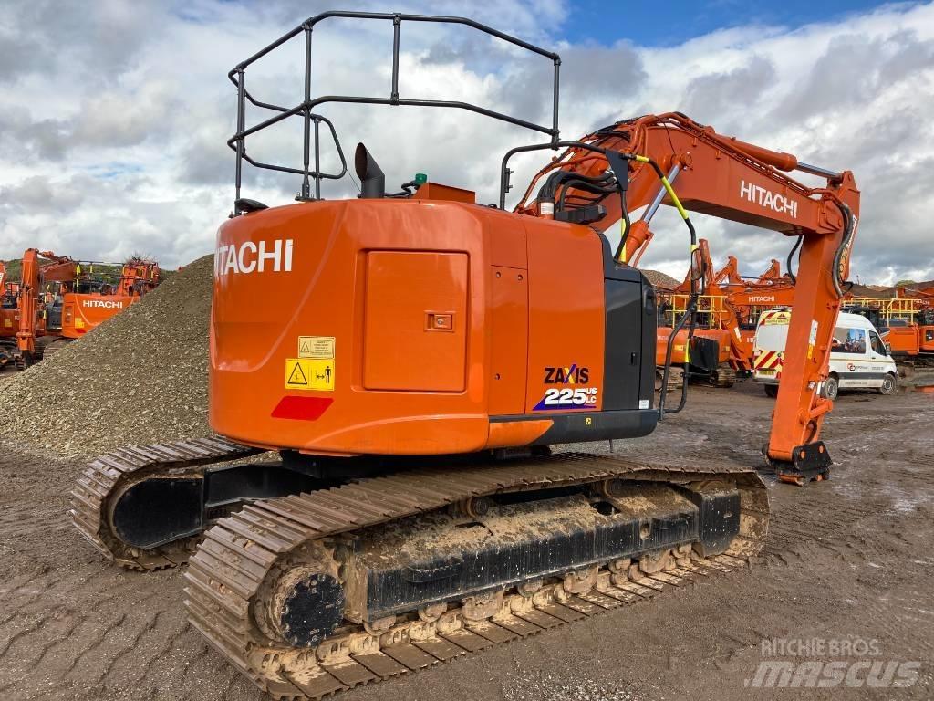 Hitachi ZX225USLC-6 Гусеничні екскаватори