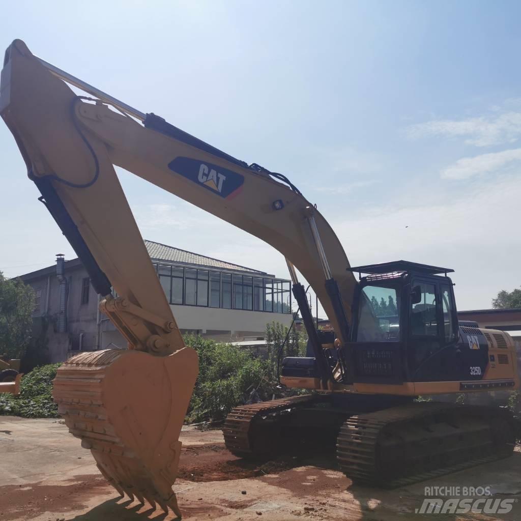CAT 325DL Гусеничні екскаватори