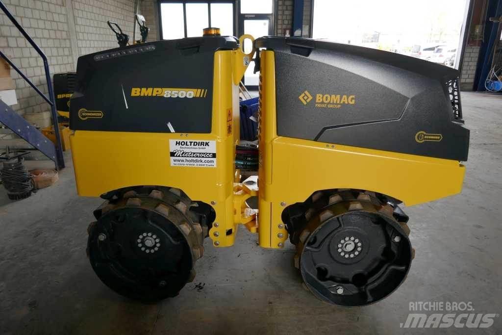 Bomag BMP 8500 Котки для газонів