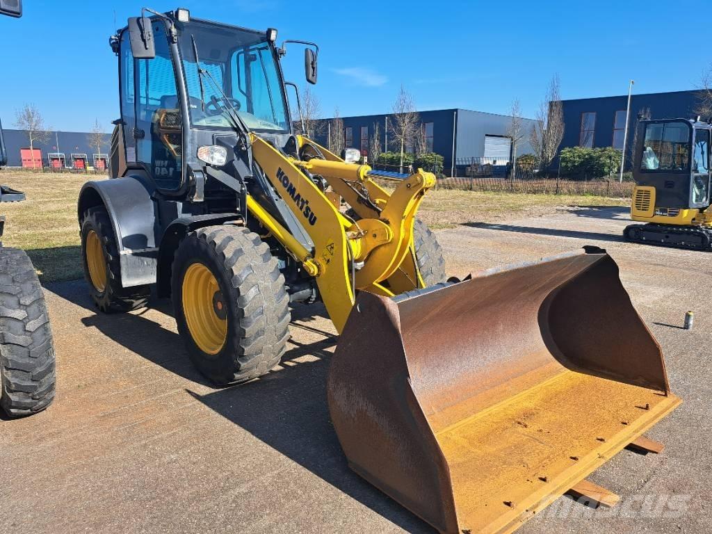 Komatsu WA100-8E0 Фронтальні навантажувачі