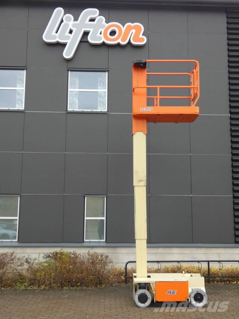 JLG 1230 ES Вертикальні щоглові підйомники