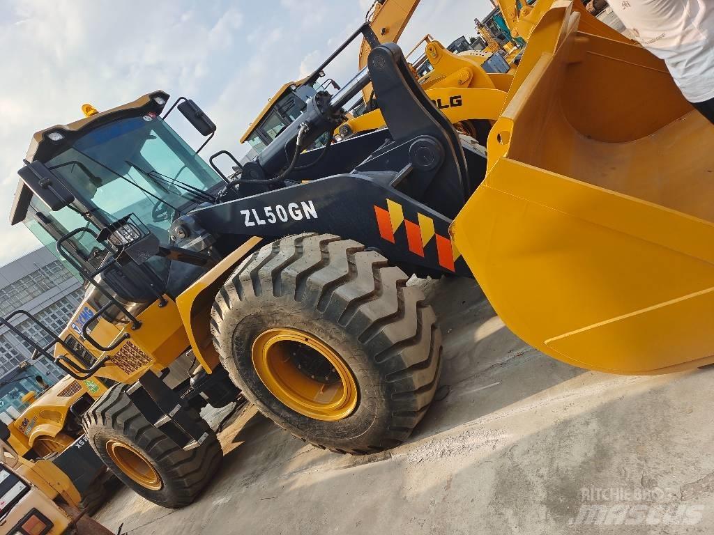 XCMG ZL 50 GN Фронтальні навантажувачі