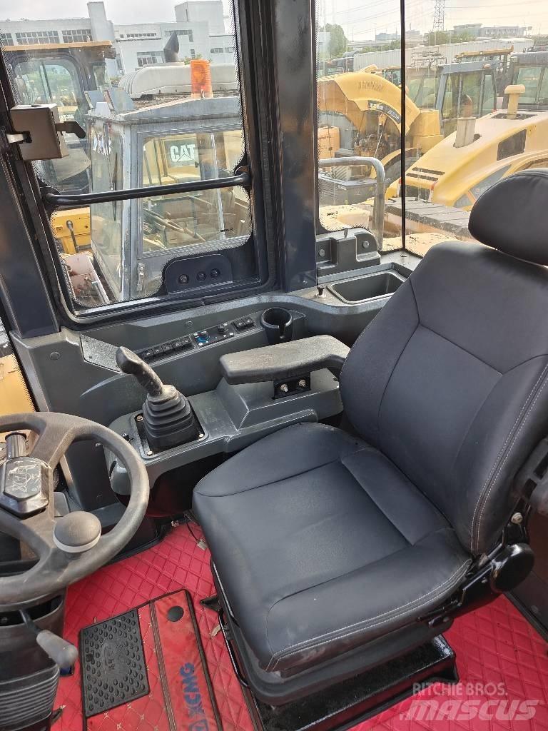 XCMG ZL 50 GN Фронтальні навантажувачі