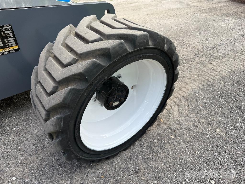 Snorkel 660SJ Телескопічні підйомники