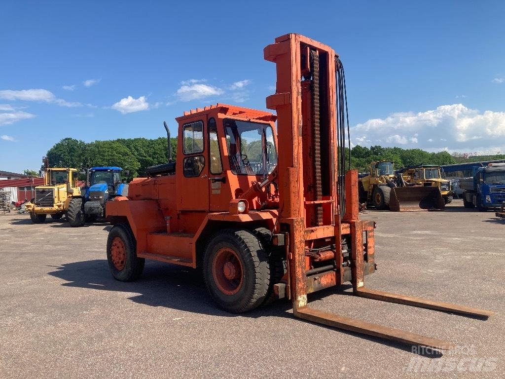 Ljungby 12 ton Дизельні навантажувачі