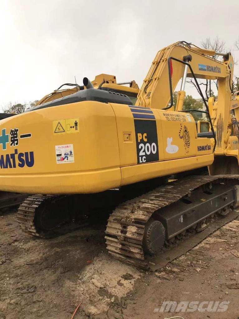 Komatsu pc200-7 Гусеничні екскаватори