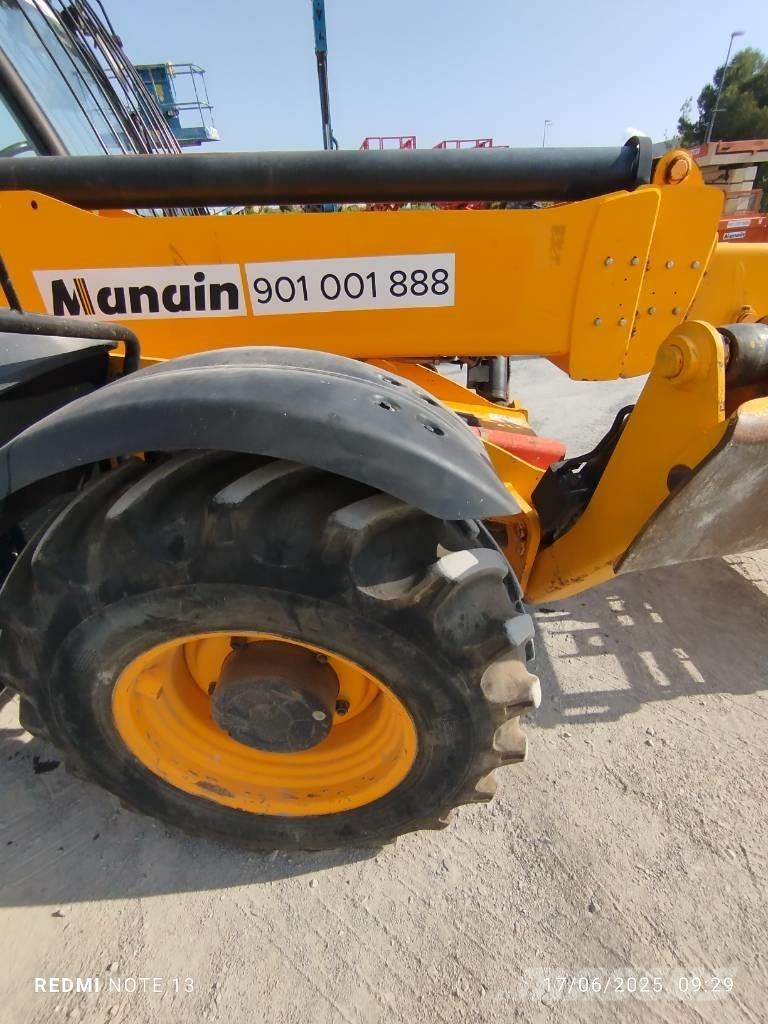 JCB 535 V 140 Телескопічні навантажувачі
