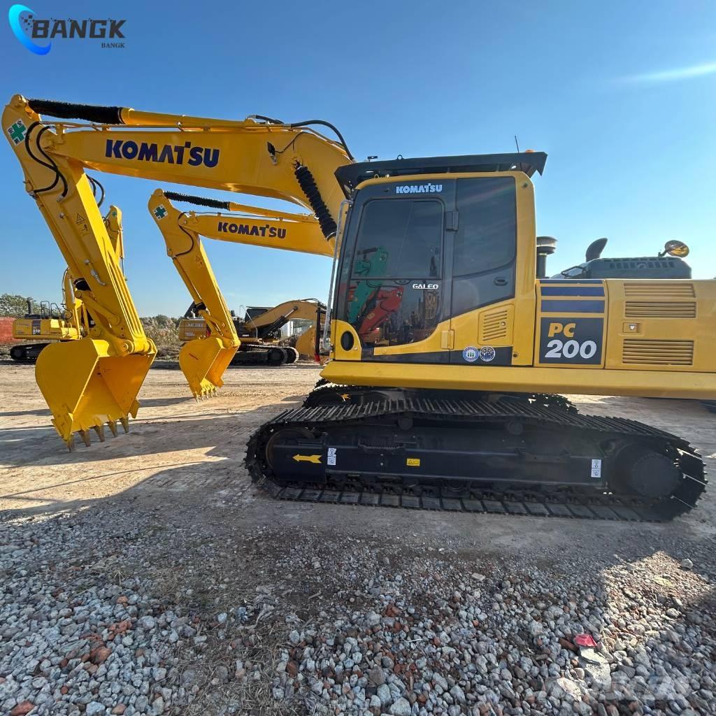 Komatsu PC 200 Гусеничні екскаватори
