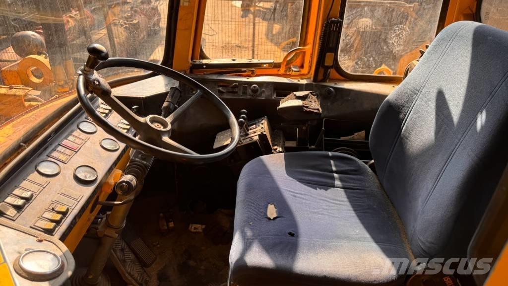 Volvo L 120 Фронтальні навантажувачі