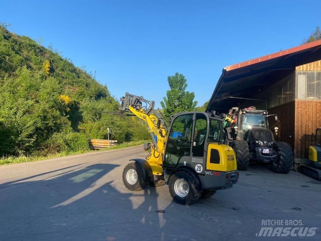 Wacker Neuson WL 25 Фронтальні навантажувачі